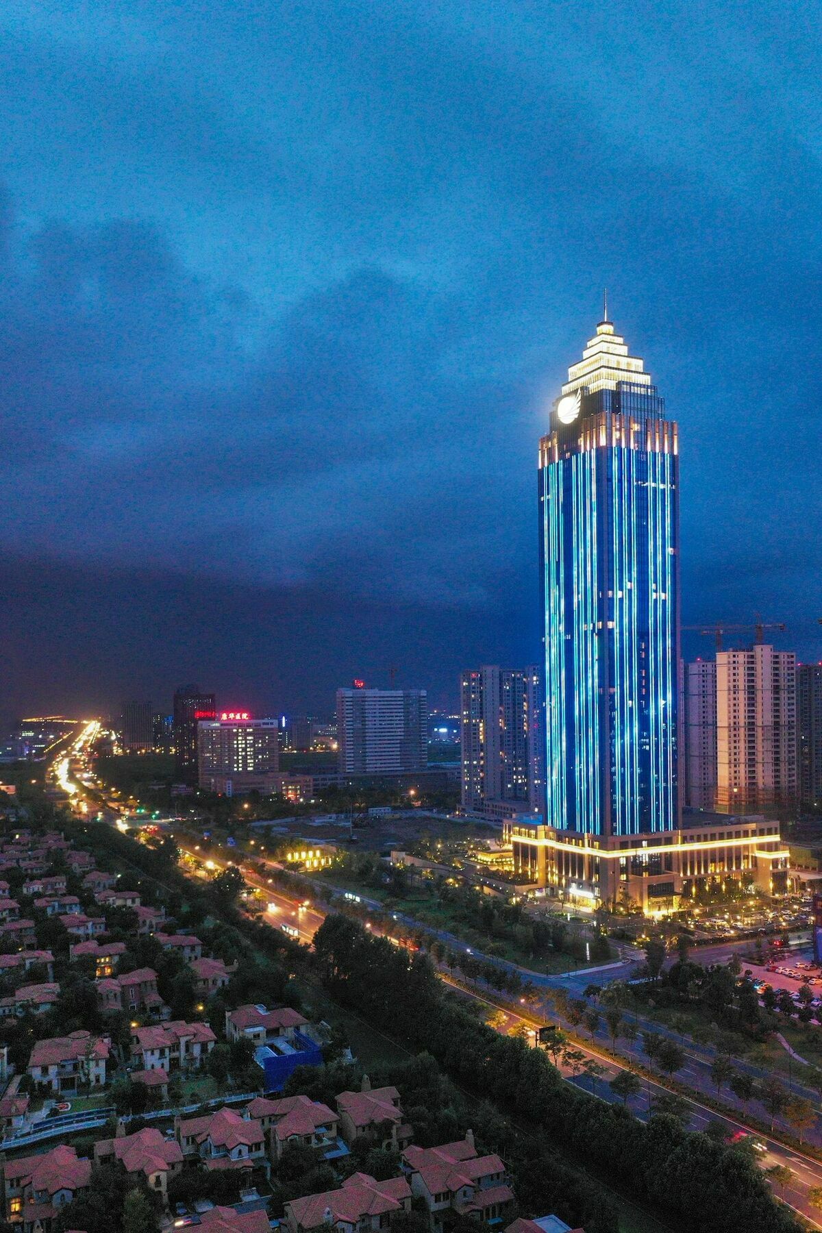 Grand New Century Hotel Haining Zhejiang Buitenkant foto